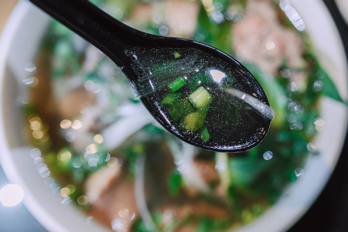 Esta sopa adelgazante es muy baja en calorías y saciante.