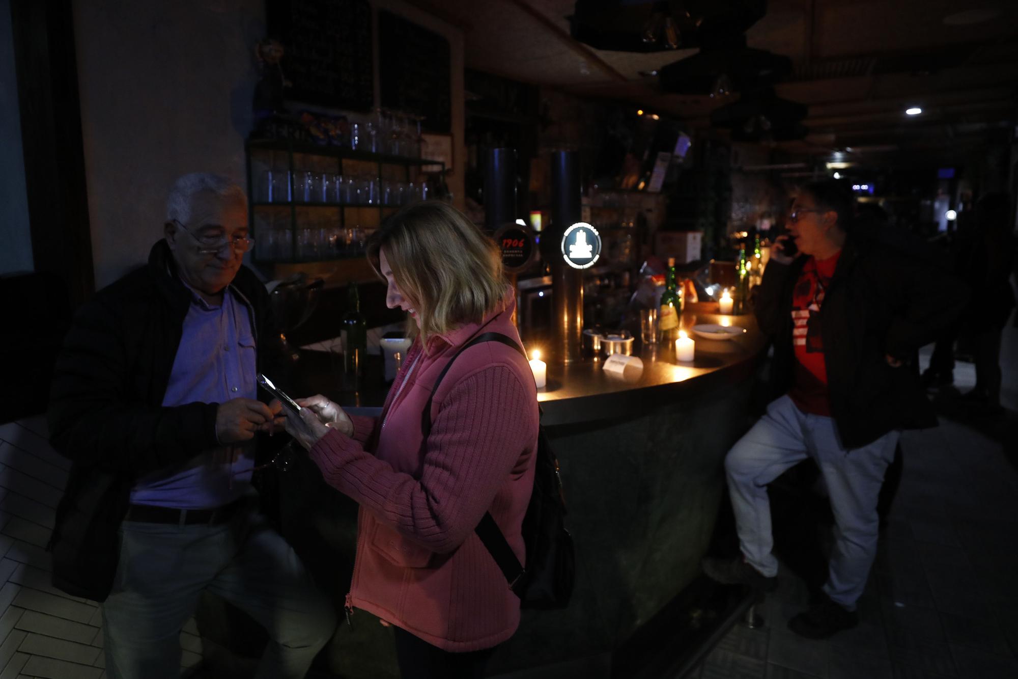 La hostelería de Oviedo se apaga contra la carestía de la energía