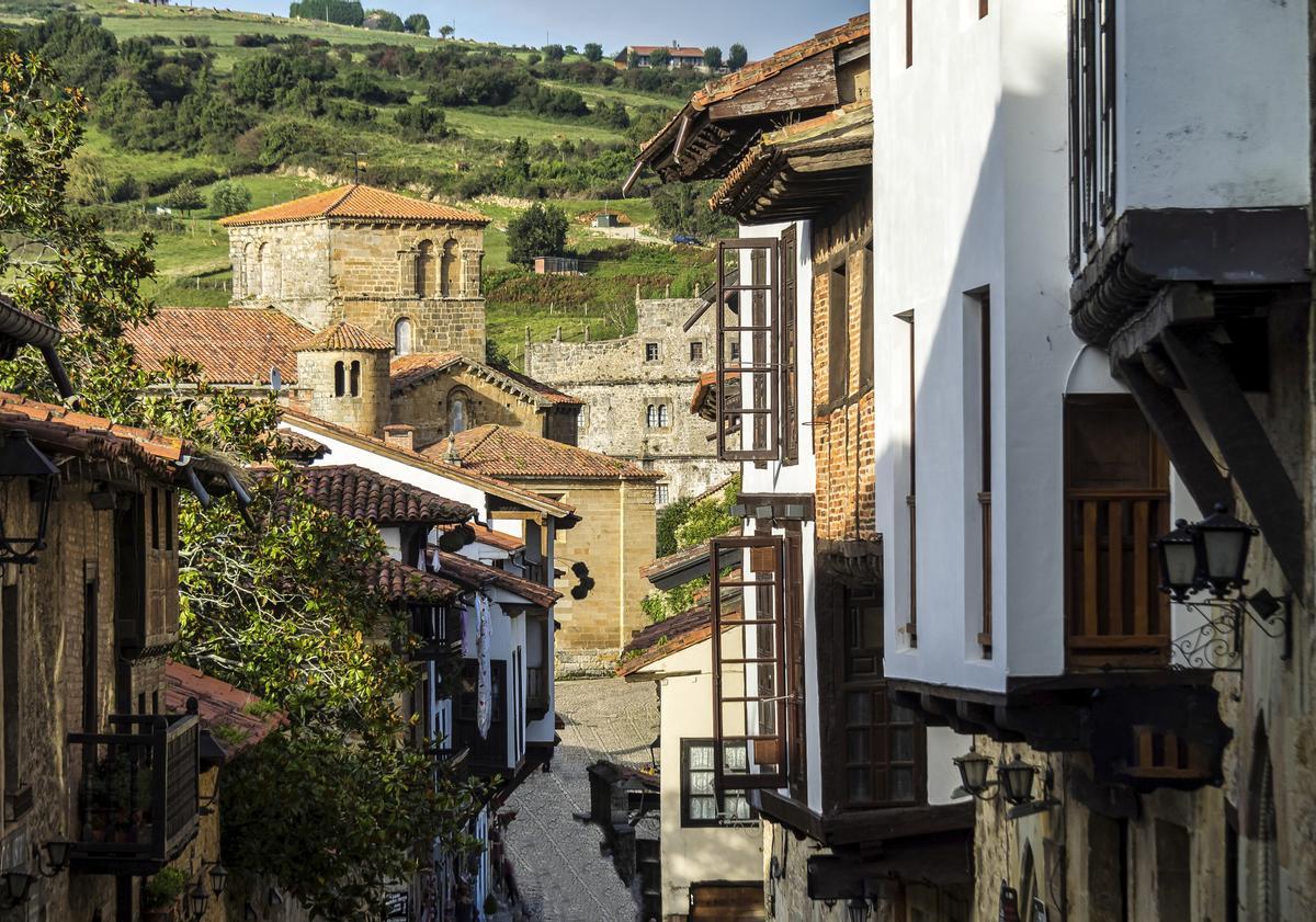El casco histórico de Santillana del Mar en Cantabria