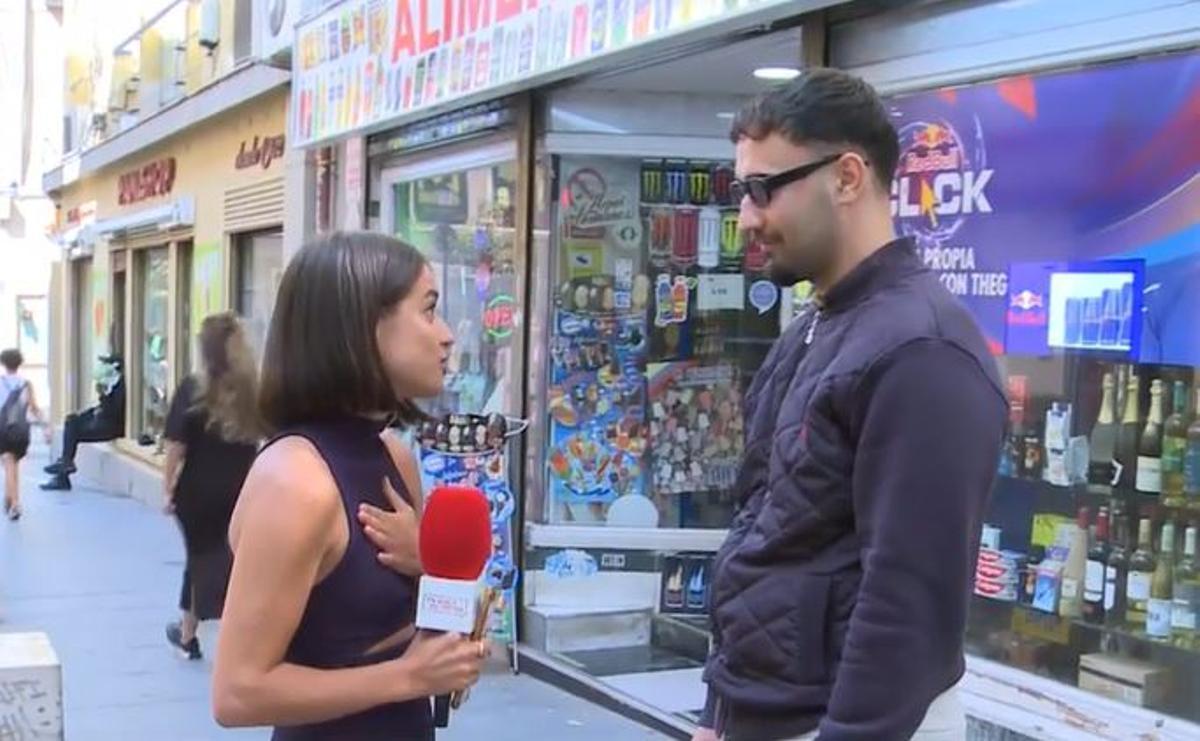 Este es el momento en el que un hombre agrede a la periodista Isa Balado en directo