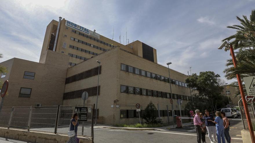 Imagen del Hospital General de Elche al que fue trasladado el herido.