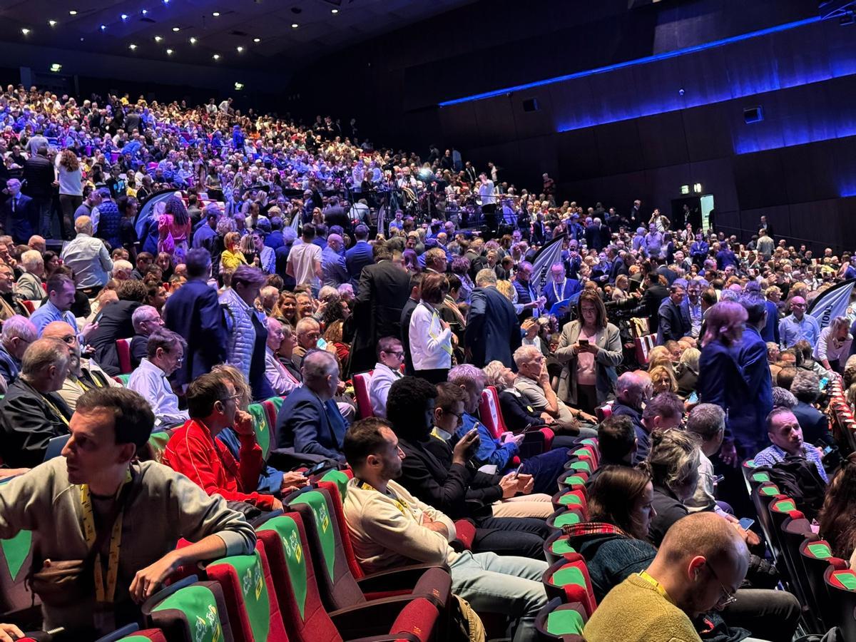 El auditorio lleno, en el Palacio de Congresos de París.