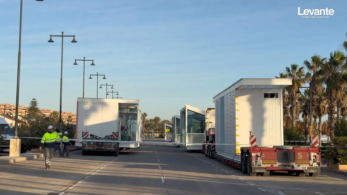 Comienza la instalación de los nuevos chiringuitos de la Malva-rosa