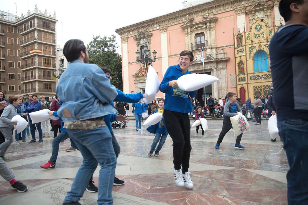 Guerra de almohadas en València