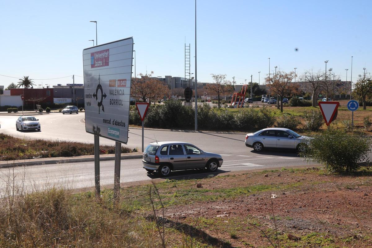 Rotonda de la carretera de Borriol desde dónde se iniciará la primera fase de la ronda Oeste.