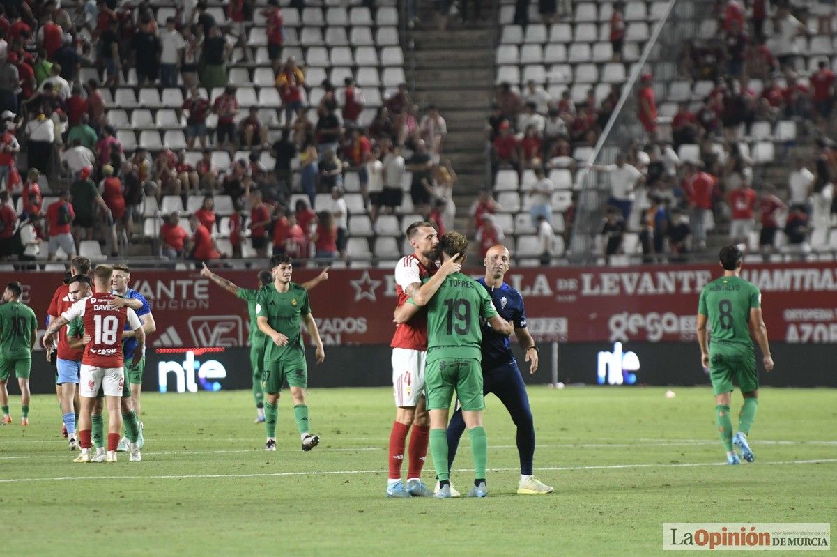 Así fue el encuentro del play off del Real Murcia y el Nástic en la lucha por el ascenso