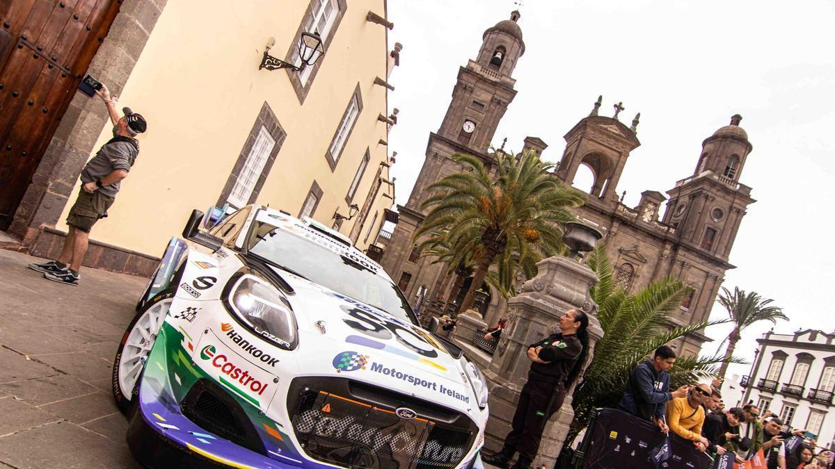 Santa Ana da la salida a un Rally Islas Canarias muy especial