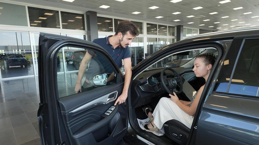 La venta de coches en la Comunitat Valenciana crece cinco veces más que en España en septiembre