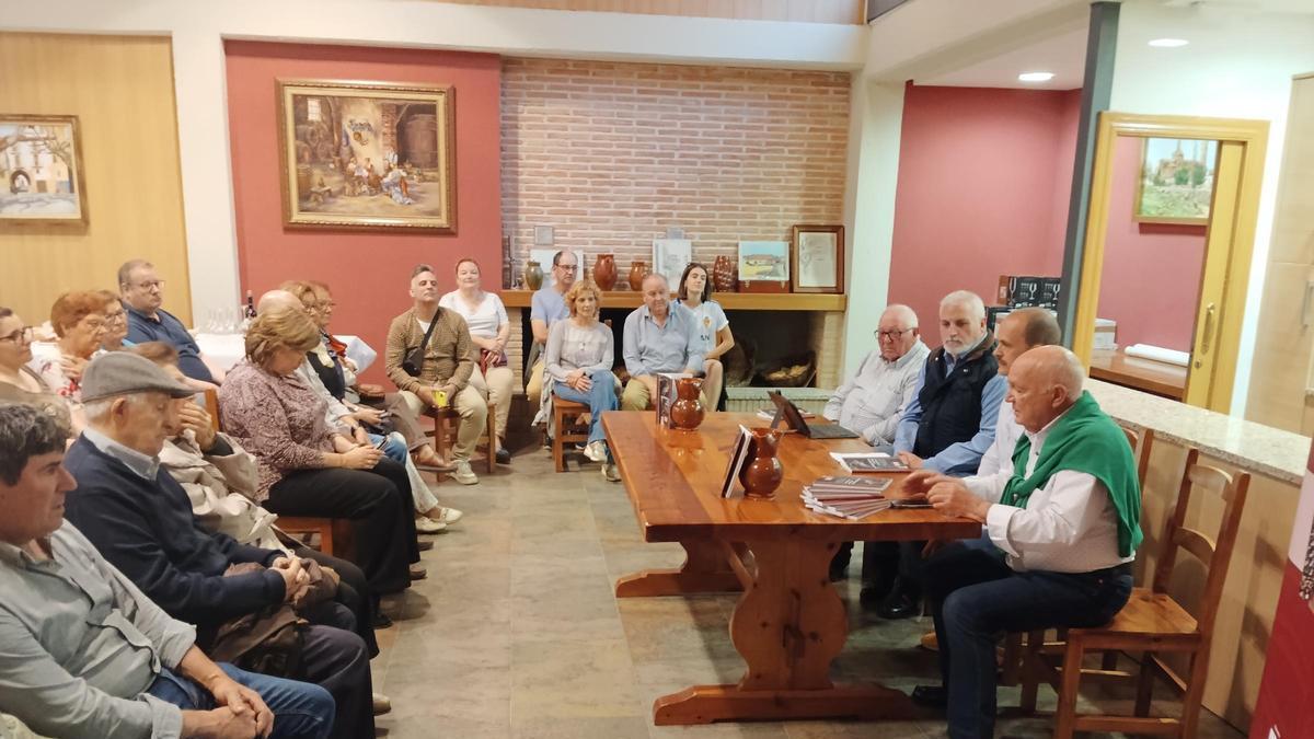 Almonacid acogió la presentación de esta obra.