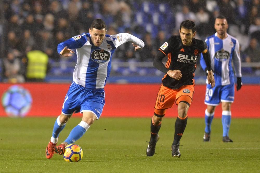 El Dépor cae en Riazor ante el Valencia