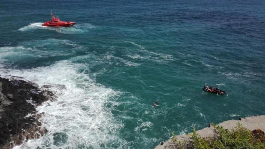 Encuentran un cuerpo en el mar a la altura de La Laja