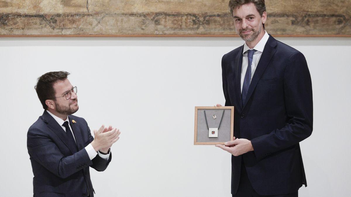 Gasol recibe la Creu de Sant Jordi