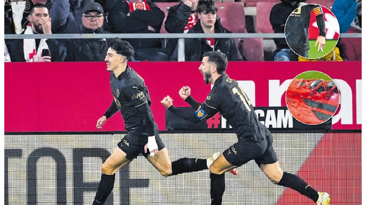 Gayà, celebrando un gol con Diego López