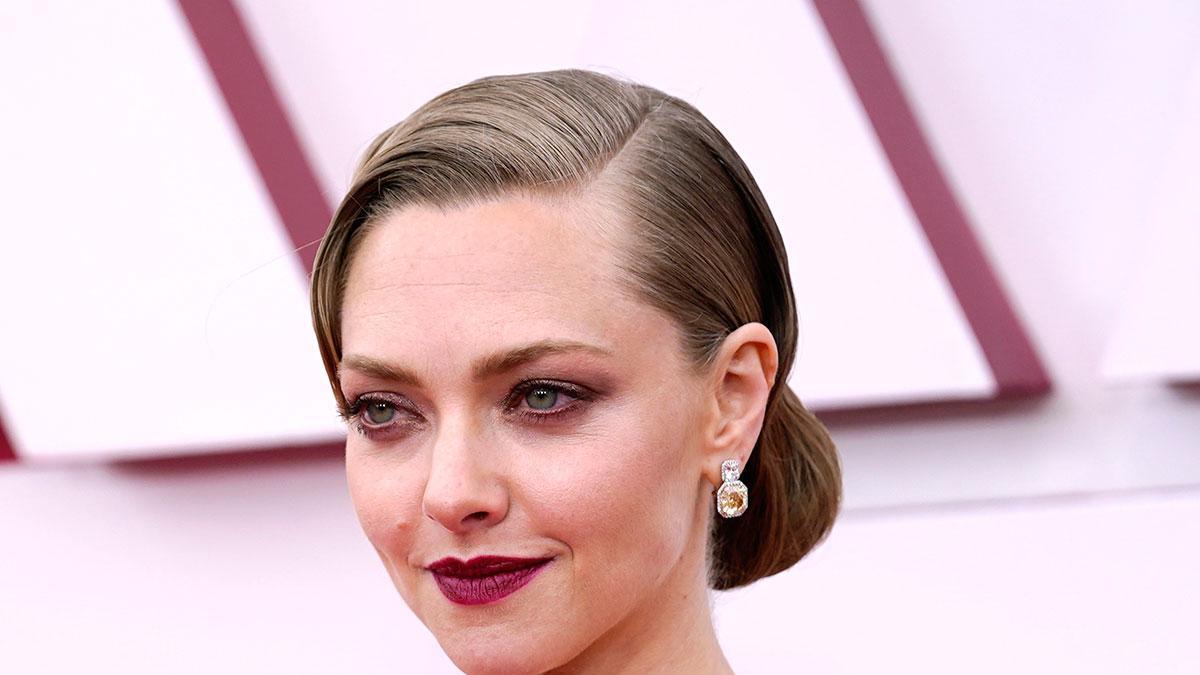 Maquillaje de Amanda Seyfried en los Premios Oscar 2021