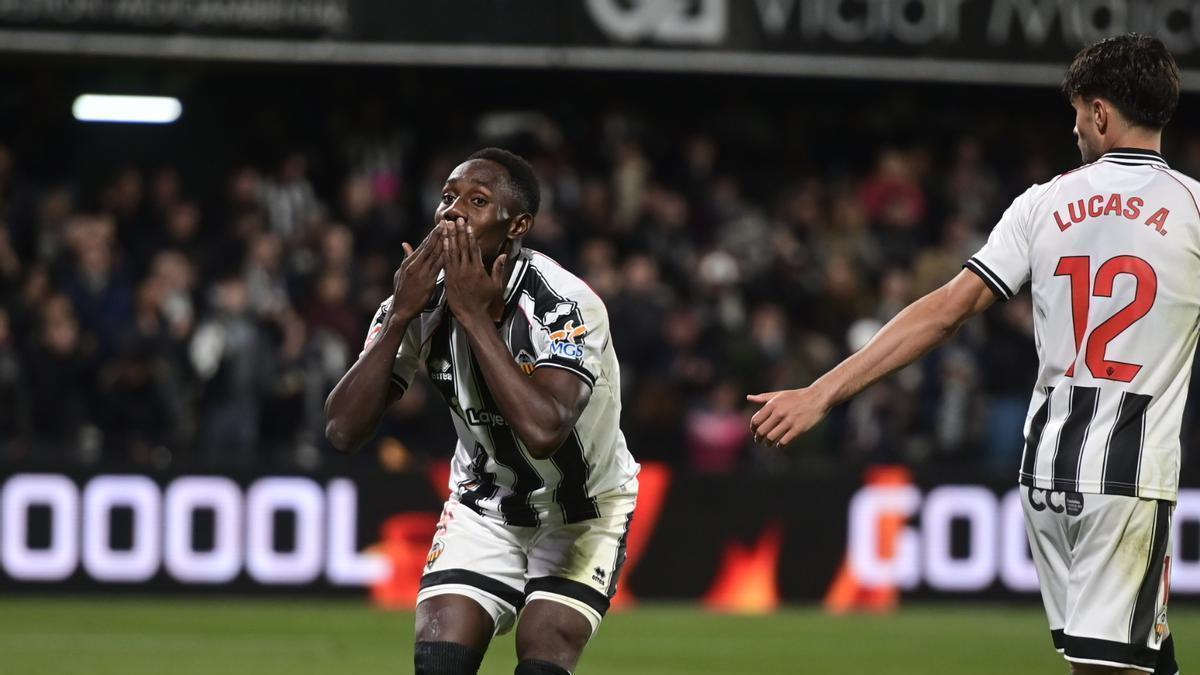 Galería | Las imágenes del Castellón-Cultural en el SkyFi Castalia