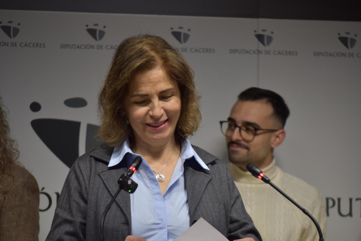 Fotogalería | Los Negritos de Montehermoso se presentan en la Diputación de Cáceres