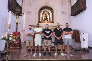 Los costaleros de La Isleta, Medalla de Oro por el Día de Canarias: "El mayor premio que tenemos es la Virgen María"