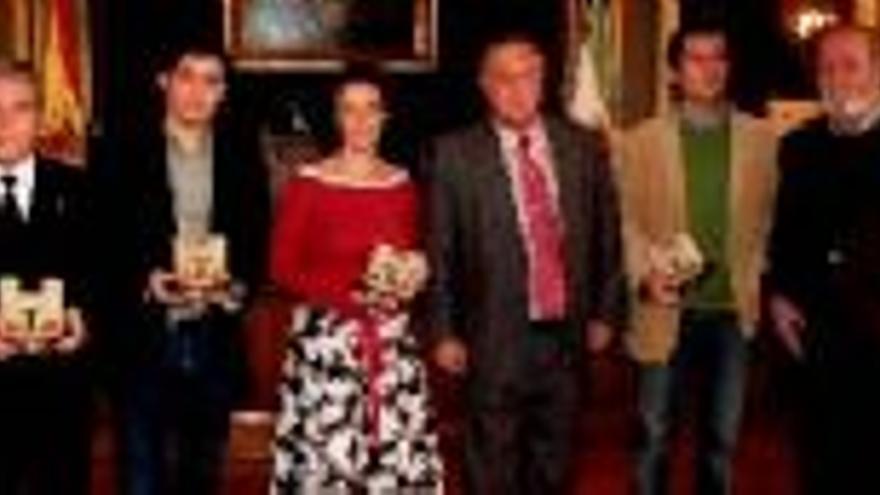 Ganadores del Ciudad de Badajoz recogen el premio