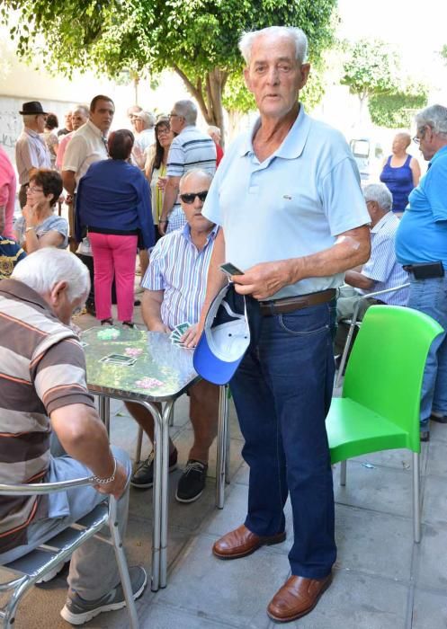 Concentración en el Centro de Mayores de Telde