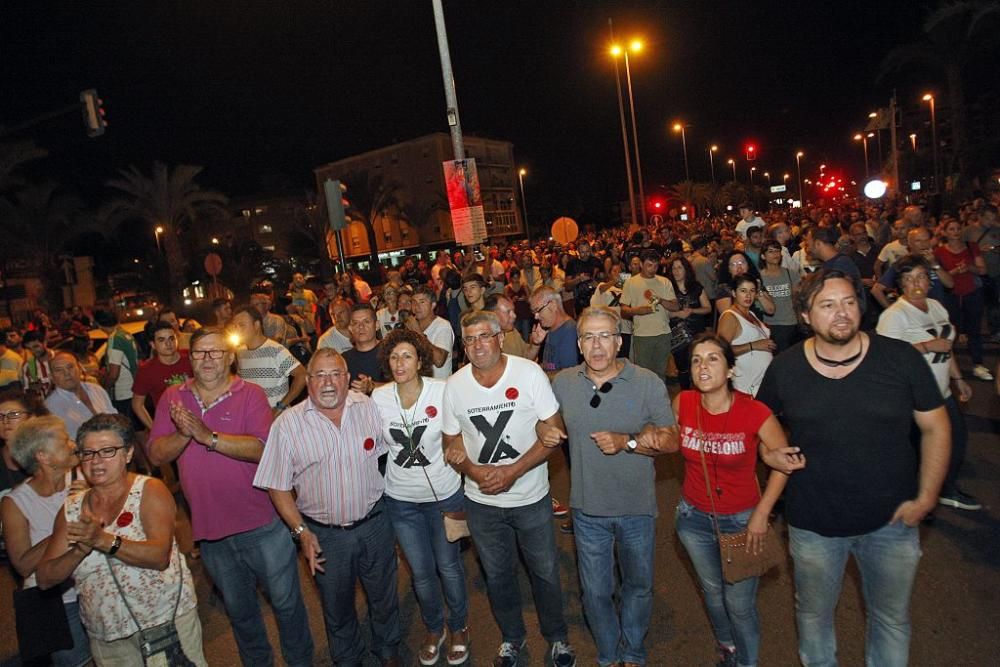 Tensión en El Rollo en el séptimo día de protestas por el soterramiento