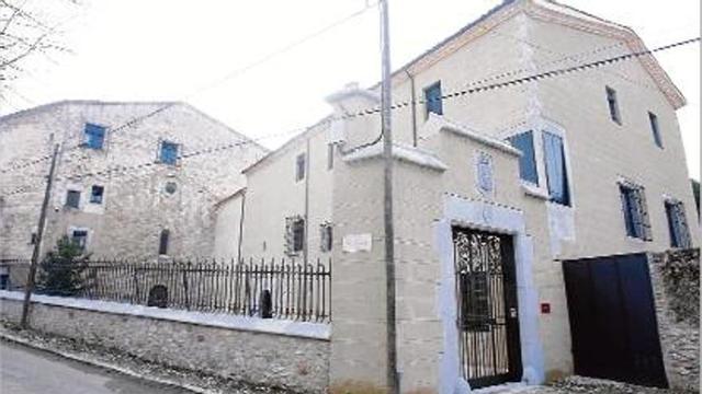 Un dels accessos al monestir de Sant Daniel.