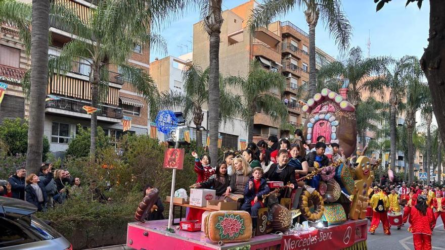 Las 12 carrozas del Año Nuevo Chino en Torrent
