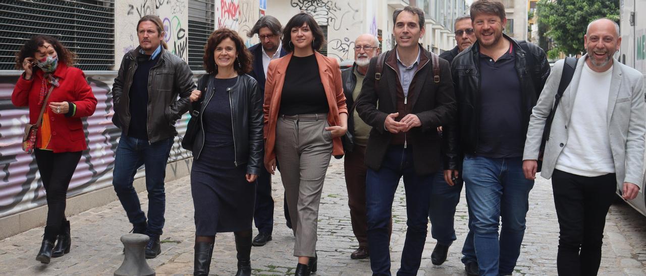 Dirigentes de IU, Podemos, Más País, Verdes Equo y otras fuerzas de izquierda tras una reunión para las elecciones andaluzas.