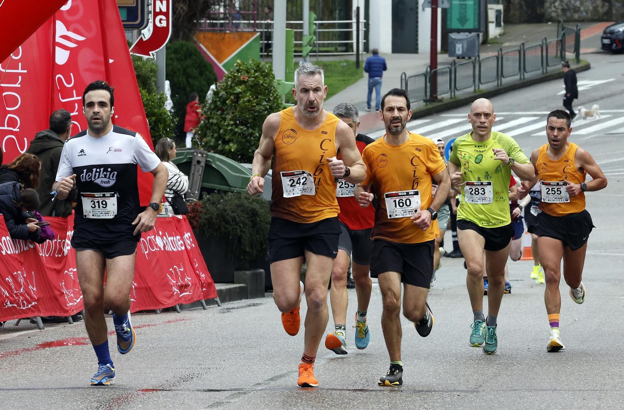 Centenares participantes en la "Carreira Calvario 5+5"