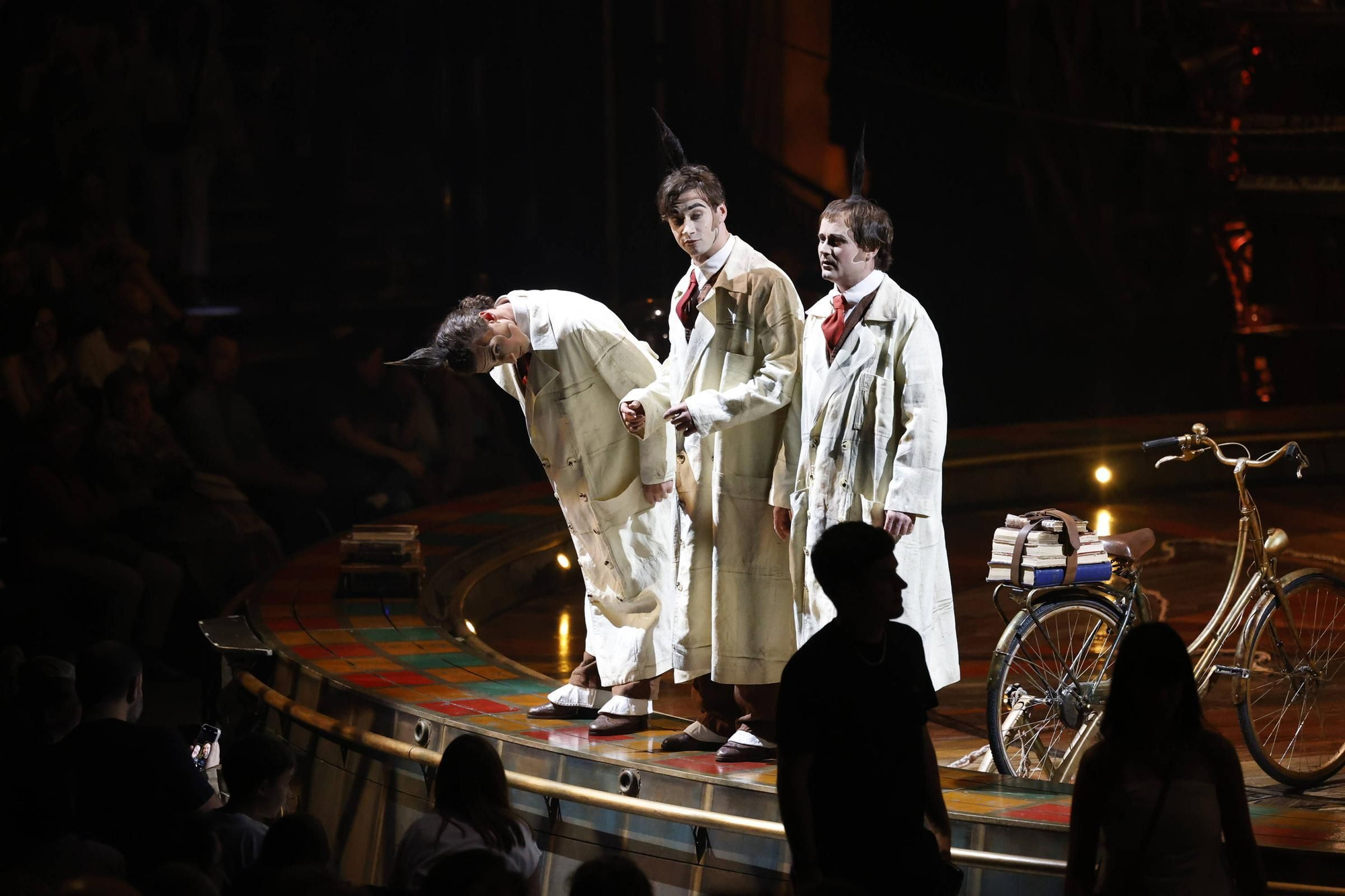 EN IMÁGENES: Acrobacias de todos los colores en el Circo del Sol, se estreno en Gijón
