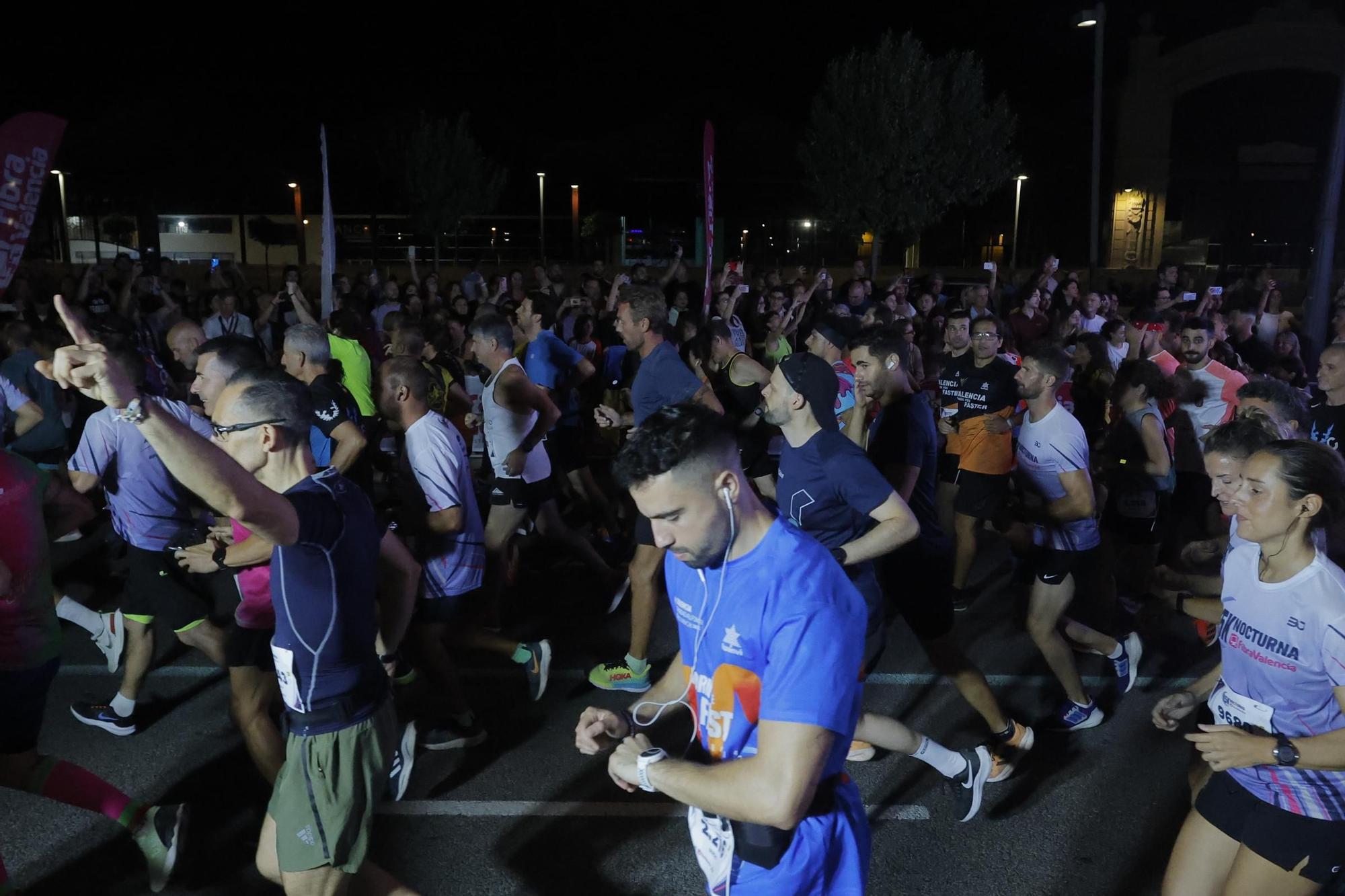 Más de 9.000 participantes toman la salida de la 15K Nocturna Valencia 2023