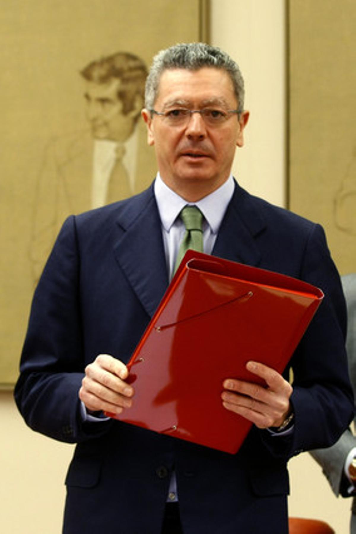 El ministre Alberto Ruiz Gallardón, durant la comissió de justícia al Congrés.