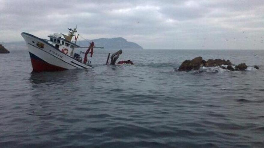 S&#039;enfonsa un pesquer de 19 metres prop de les Illes Formigues