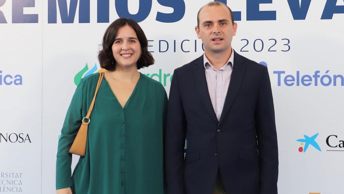 Sara Palma y Paco Sabater, del PP de Paterna, en los premios Levante-EMV de 2023.
