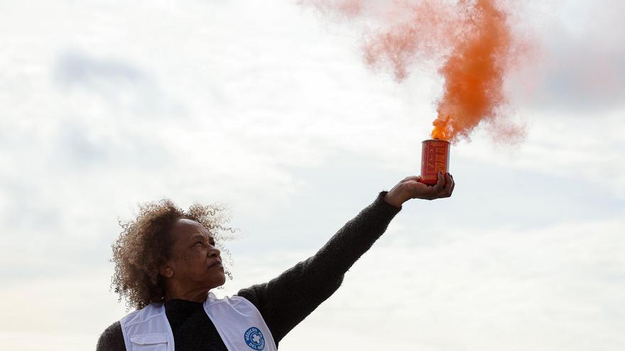 Así fue el encendido en las torres de Ibiza por los derechos humanos