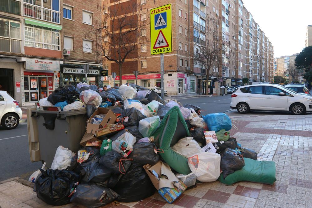 La huelga de Limasa por distritos | Carretera de Cádiz