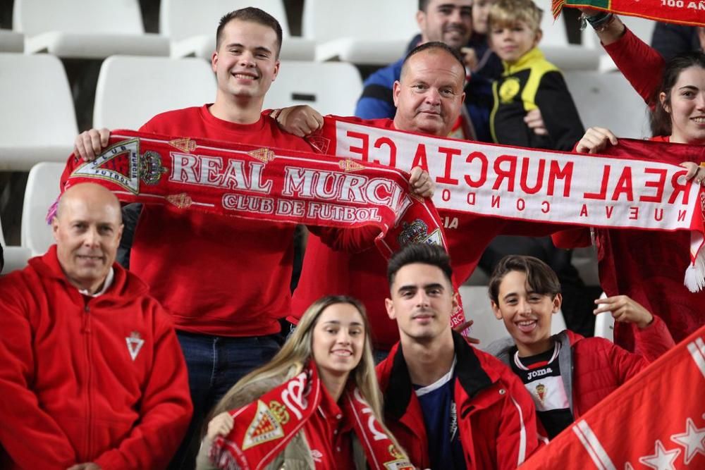 Ambiente en las gradas del Real Murcia - FC Cartagena