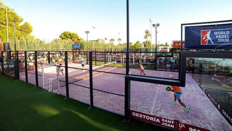 Imagen de uno de los partidos de la previa masculina disputada en agosto pasado en el Club de Campo de Mutxamel.