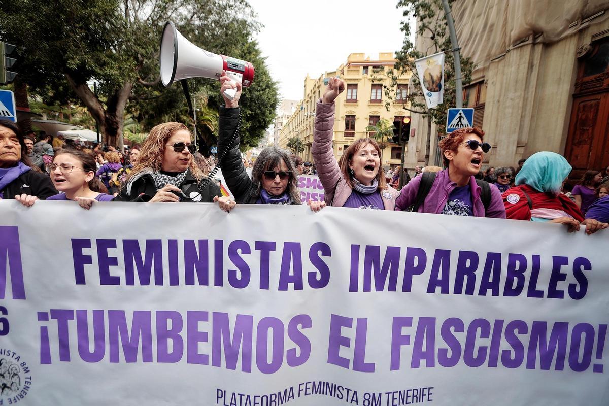 8M en Tenerife: la manifestación del Día de la Mujer, en imágenes