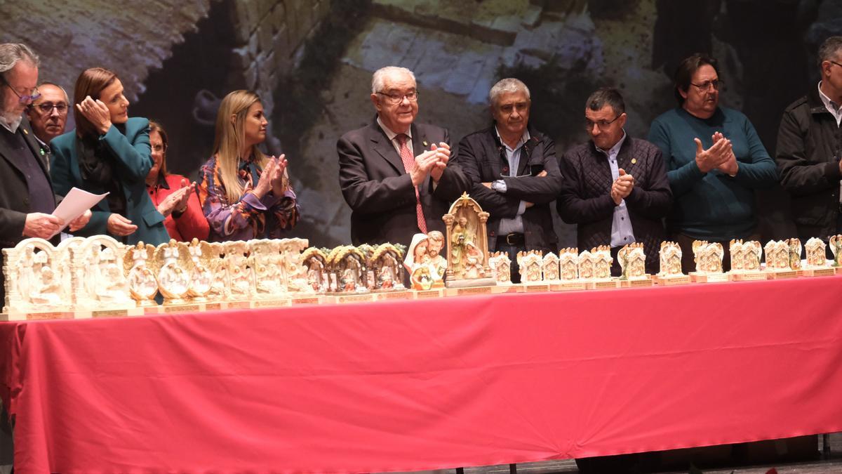 Un momento de la entrega de premios a los mejores belenes de Elche 2022