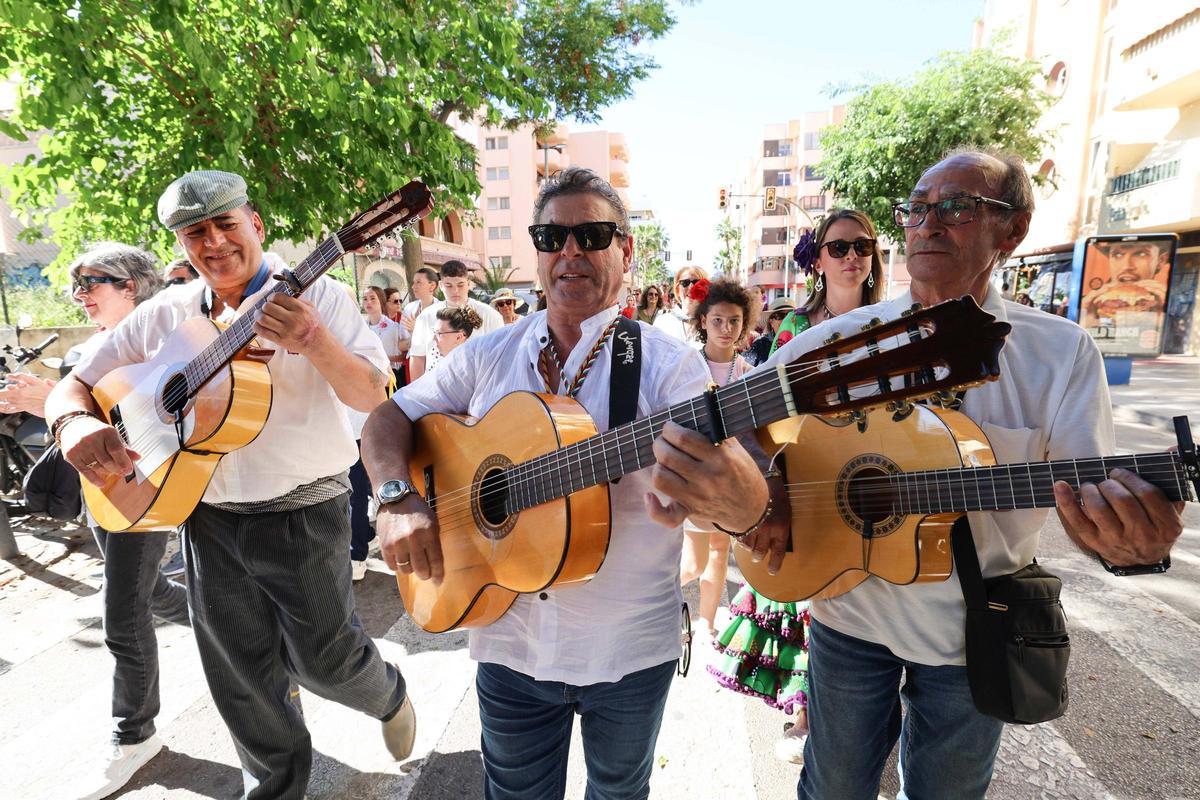 Procesión de la Romería de El Rocío en Ibiza Procesión de la Romería de El Rocío en Ibiza