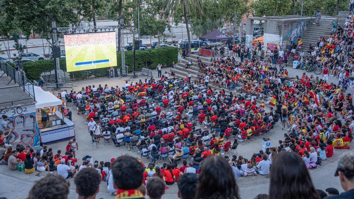 Pantalla gigante en Badalona para seguir el España-Francia