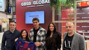 Hamza Abdelkarim seguirá con sus estudios en Barcelona