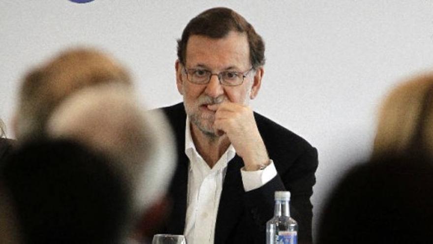 Rajoy dice que atenderá a Pedro Sánchez “como se merece”