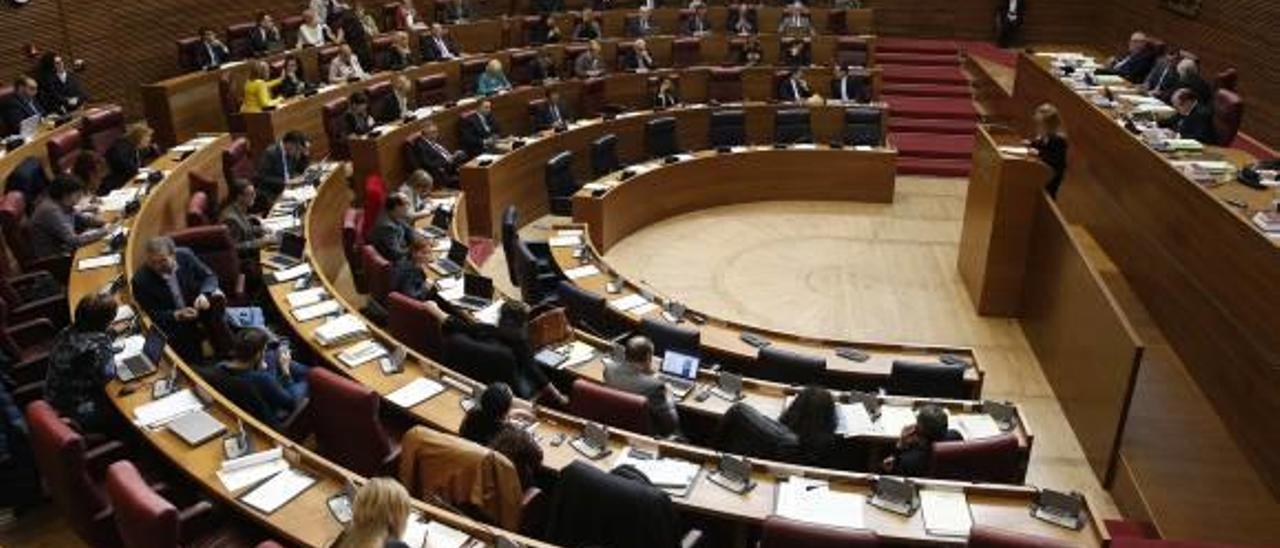 El hemiciclo de las Cortes Valencianas en la última sesión de esta legislatura.