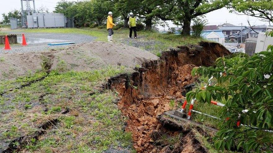 Contabilizan al menos 21 heridos por el fuerte terremoto en Japón
