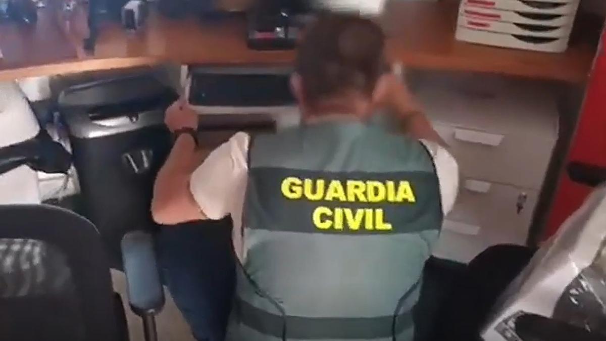 Un momento del registro de la clínica de Lanzarote.