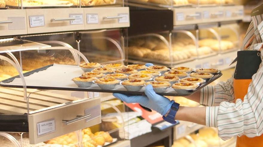 La novedad de Mercadona para San Valentín: una tarta con forma de corazón que se vende por 5,50 euros.