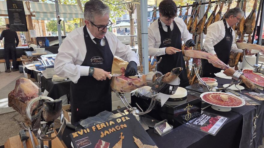 Campillos celebra su XVII Feria del Jamón