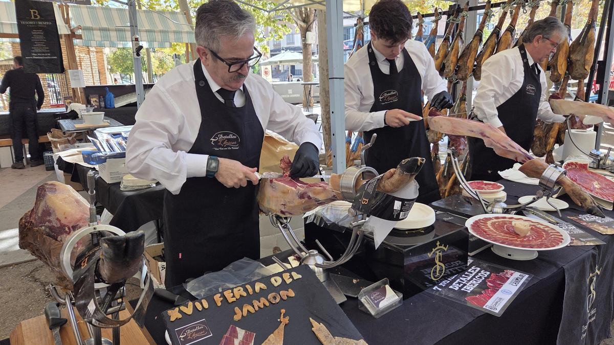 Campillos celebra su XVII Feria del Jamón