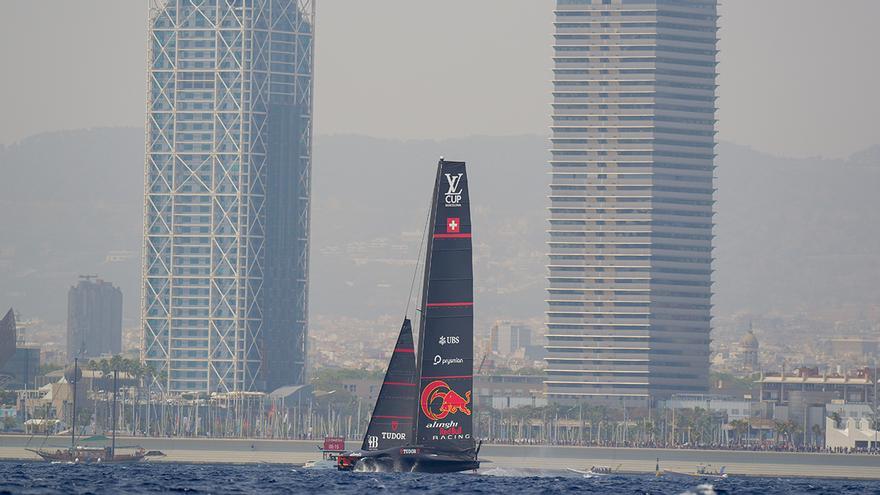 El Alinghi (SUI) se lleva el primer triunfo en el Preliminar de la Copa del América